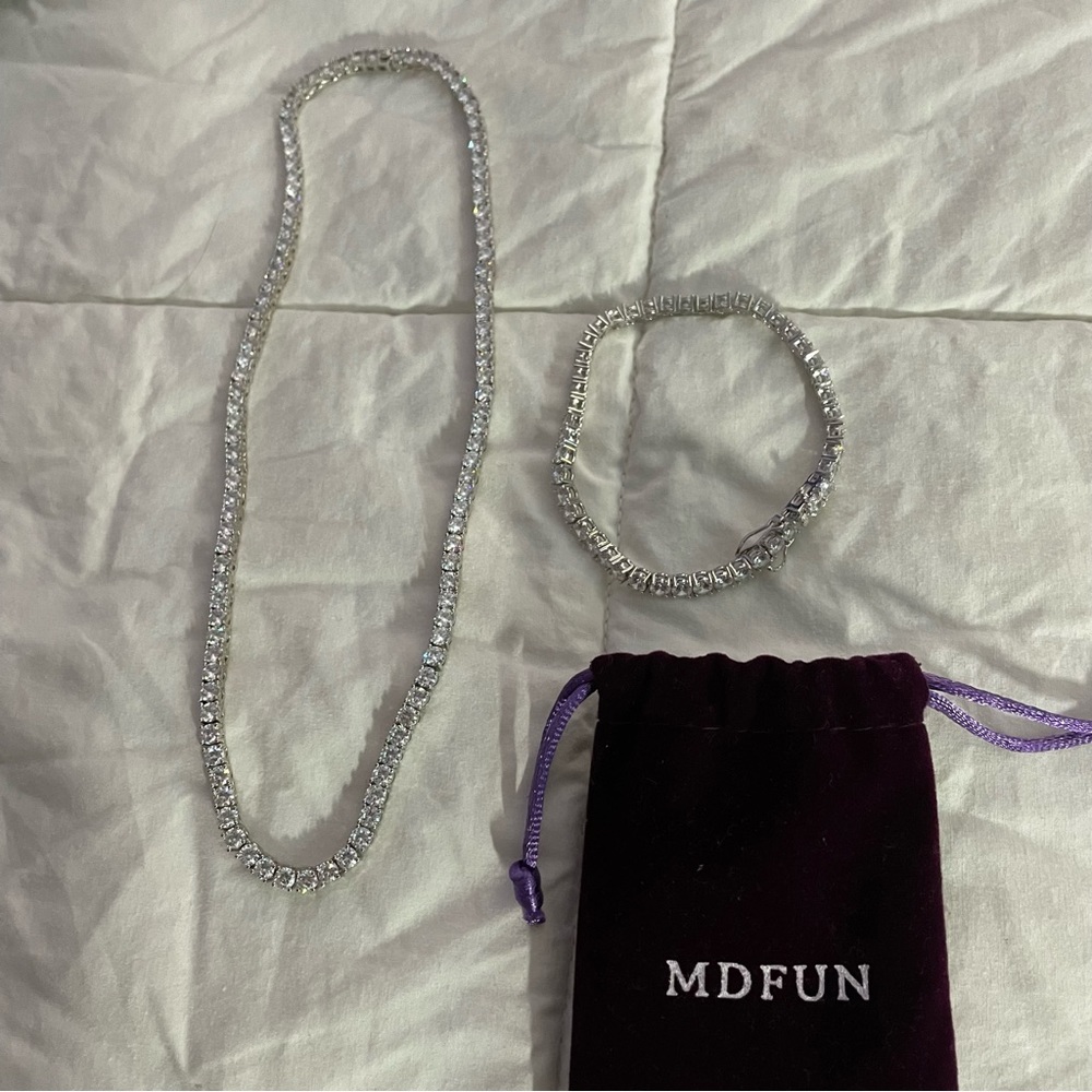 Tennis necklace and brace + Mini Dust Bag